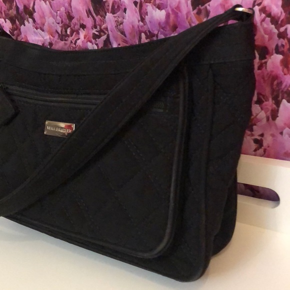 VERA BRADLEY NIOR ALL BLACK SHOULDER BAG - GUC - Picture 3 of 8